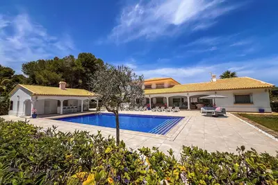 Image de Grande villa de luxe spectaculaire El Tosalet, piscine chauffée, WiFi, salle de billard, garage