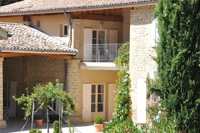 Image de La Scie, au magnifique \"Domaine de Vincenti\", 10p. , aux Portes de la Provence