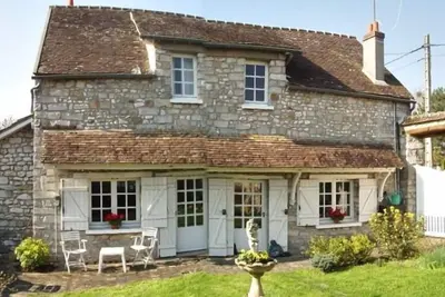 Image de Charmante maison de campagne avec jardin près de Fontainebleau