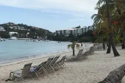 Image de Magnifique villa de luxe sur la plage sur St Thomas. 3 chambres chacune avec salle de bain privée