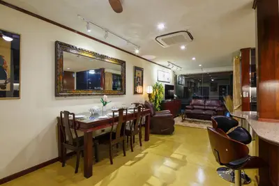 Image de Maison de ville de luxe au coeur de la vieille ville de Chiang Mai