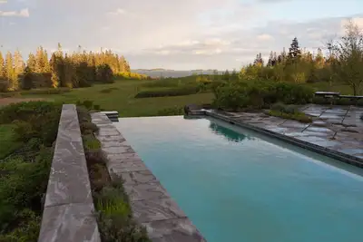 Image de 52 Acre Trails Oceanfront Retreat W / nature et des plages