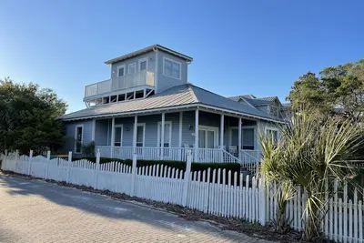 Image de Juste une promenade de 60 secondes au sable blanc de sucre!