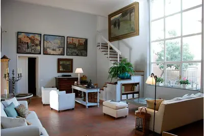 Maison luxe avec jardin dans la ville de Florence