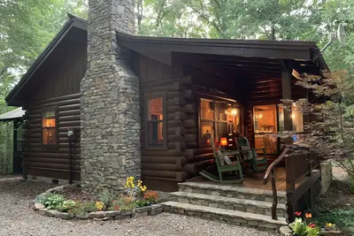 Image de The Cabin Rivercane - Cozy, privée, vue, 1 mile de John C Campbell Folkschool