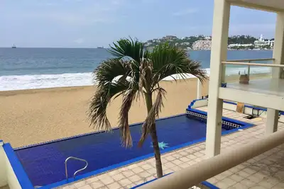 Image de Magnifique condo avec vue spectaculaire et sur l'un des meilleurs emplacements