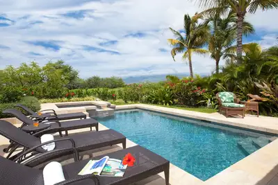 Image de SUMPiH❤️Endless Summer ★ Piscine et spa chauffés ★ Cottage privé