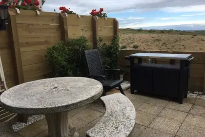 Image de F2 en rez-de-jardin, jardin privatif, tres proche mer face a l Ocean