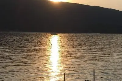 Image de Deruyter Lake Waterfront