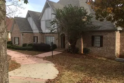 Image de \"J'ai oublié à quel point cet endroit est magnifique! \" 6800 pieds carrés de luxe sur la Rtj 10e