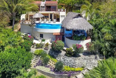 Image de 4br, 5ba, Sunset Ocean Views, Piscine chauffée à débordement, Grande Wi-Fi, Villa privée