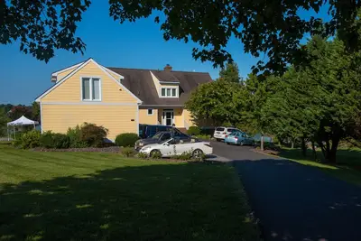 Image de Sunset Retreat - Belle propriété locative au bord du lac