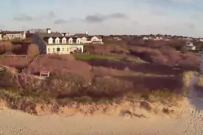 Image de Front de mer-Plage privée! Week-ends disponibles en septembre L'automne est spectaculaire!