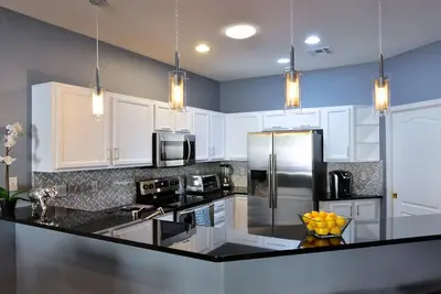 Image de Nouveau condo magnifiquement rénové 2 Br 2ba à Oro Valley