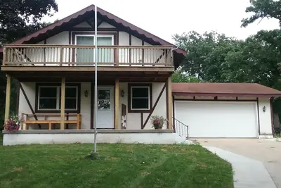 Image de 3 Chambre, 2 salles de bain Maison, Grand Yard, 4 Miles From New Glarus, 10 Miles To Monroe