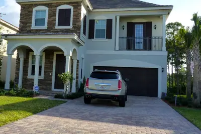 Image de Nouvellement construit Immaculée 4br / 3. 5ba Situé au cœur de Abacoa & Jupiter