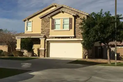 Image de Piscine chauffée toute l'année! Baseball, Hockey, Golf, Zoo, Nascar, Shopping, Parc