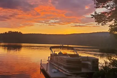 Image de Accueil familial au bord de l'eau! ! ! (Taux moins chers pour les petites familles)
