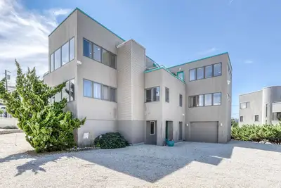Image de Maison de luxe (sans fumée et sans animaux), Vue spectaculaire sur l'océan, 2e retour, plage surveillée