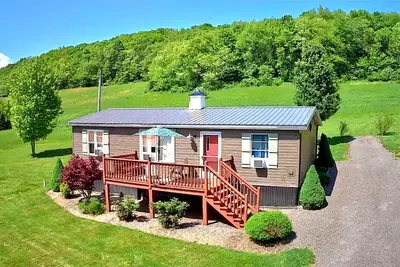 Image de Paddlington Bear Cottage --- Accès rapide à l'eau, aux couchers de soleil et aux stations de ski