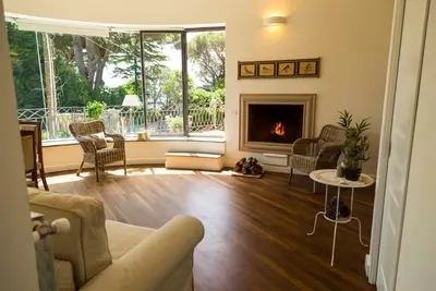 Image de Vacances dans un appartement Deluxe, une atmosphère que vous n'oublierez guère.