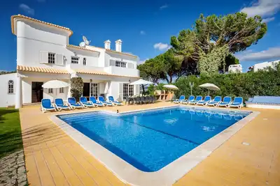 Villa privée 7 chambres Tenazinha Ii avec piscine chauffée (sur demande)