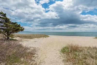Image de Cape Cod Gem- Beach Location 500 Jardins De Beau Keyes Beach