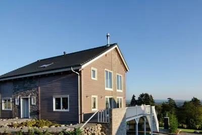 Image de Chalet de luxe pour 18 personnes avec jacuzzi, sauna, barbecue, cheminée.