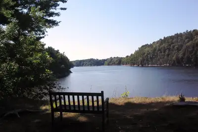 Image de The River House, une retraite privée au bord de la rivière au cœur du Maine