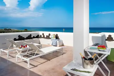 Image de Seafront villa with pool near Syracuse, Sicily - Fico d'India, 8 pax
