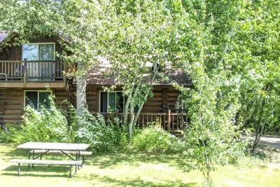 Image de Maison de ville en bois rond 2 chambres au Wolfridge Resort