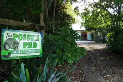 Image de Le village Possum Pad Yungaburra. Promenade aux restaurants, pub historique