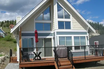 Image de Family Paradise Lake View Cottage à La Casa Lakeside Cottage Resort