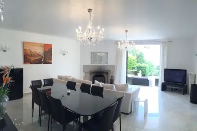 Image de Proximité de la plage, du centre-ville et du célèbre Croisette!