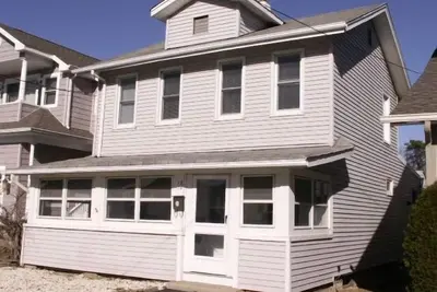 Image de Marchez jusqu'à la plage avec 4 badges ou barbecue dans l'arrière-cour
