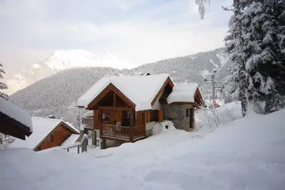 Image de Ski in Ski out chalet individuel avec vue fabuleuse et Wifi