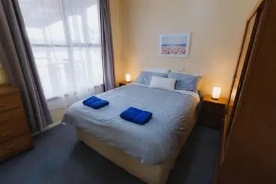 Image de Bruce's Waterside Unit # 7 - unité avec vue sur le lac