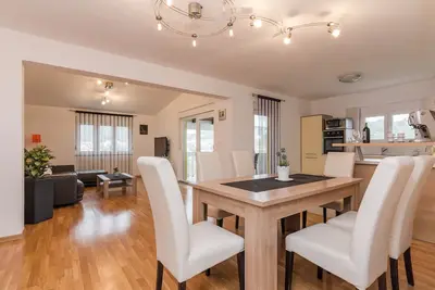 Image de Appartement de luxe avec vue sur la mer ****