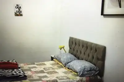 Loue appartement entièrement rénové! 3 pâtés de maisons de la cathédrale de Curitiba!