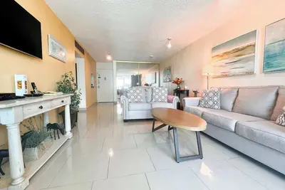 Image de Beach Condo-Hotel💛Family, Deux chambres à coucher💜