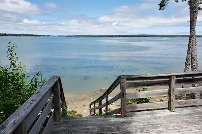 Image de Grande maison sur la baie de Gouldsboro; Superbes vues