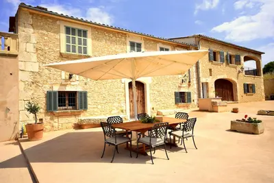 Finca à 4 km de Manacor avec vue panoramique, merveilleusement calme!