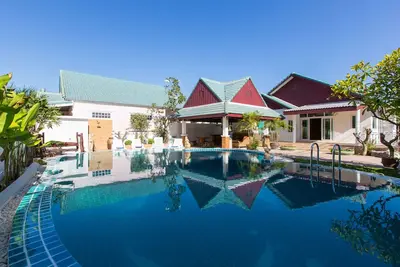 Image de Hua Hin - Nouvelle grande piscine privée d'eau salée