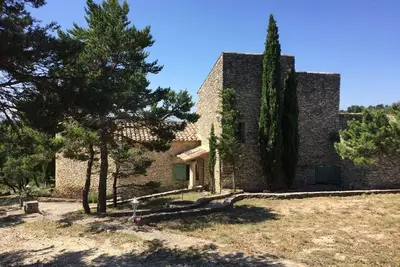 Image de Mas, cadre idyllique, tranquillité, piscine, tennis, vue panoramique.