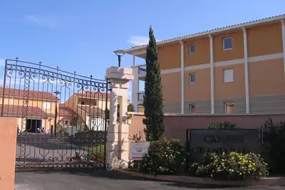 Image de Cannes - Cannes Grand Parc - Les Hibiscus - F2 (50m*) Terrasse (20m*) Garage