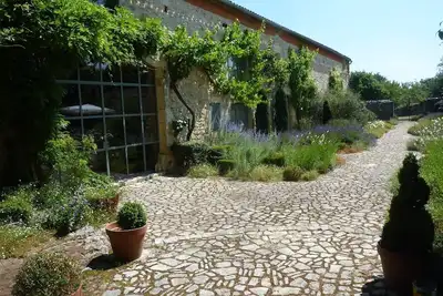 Image de The key of Escamps, barn