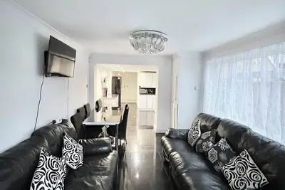 Image de Propriété de 5 chambres près de la ville de Stratford.