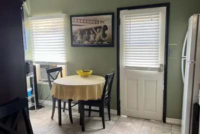 Image de Burbank Guest House par Warner Brothers et Ny Film Academy