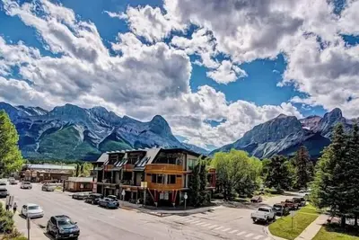 Image de Canmore Immaculate Corner Unit - Vues panoramiques sur les montagnes - Emplacement central