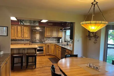 Image de Belle maison de 5 acres située au centre 5 Bd-4 Bath-accès rapide à I-25